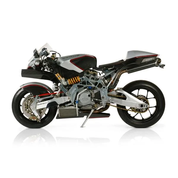 Vyrus 985 C3 V4