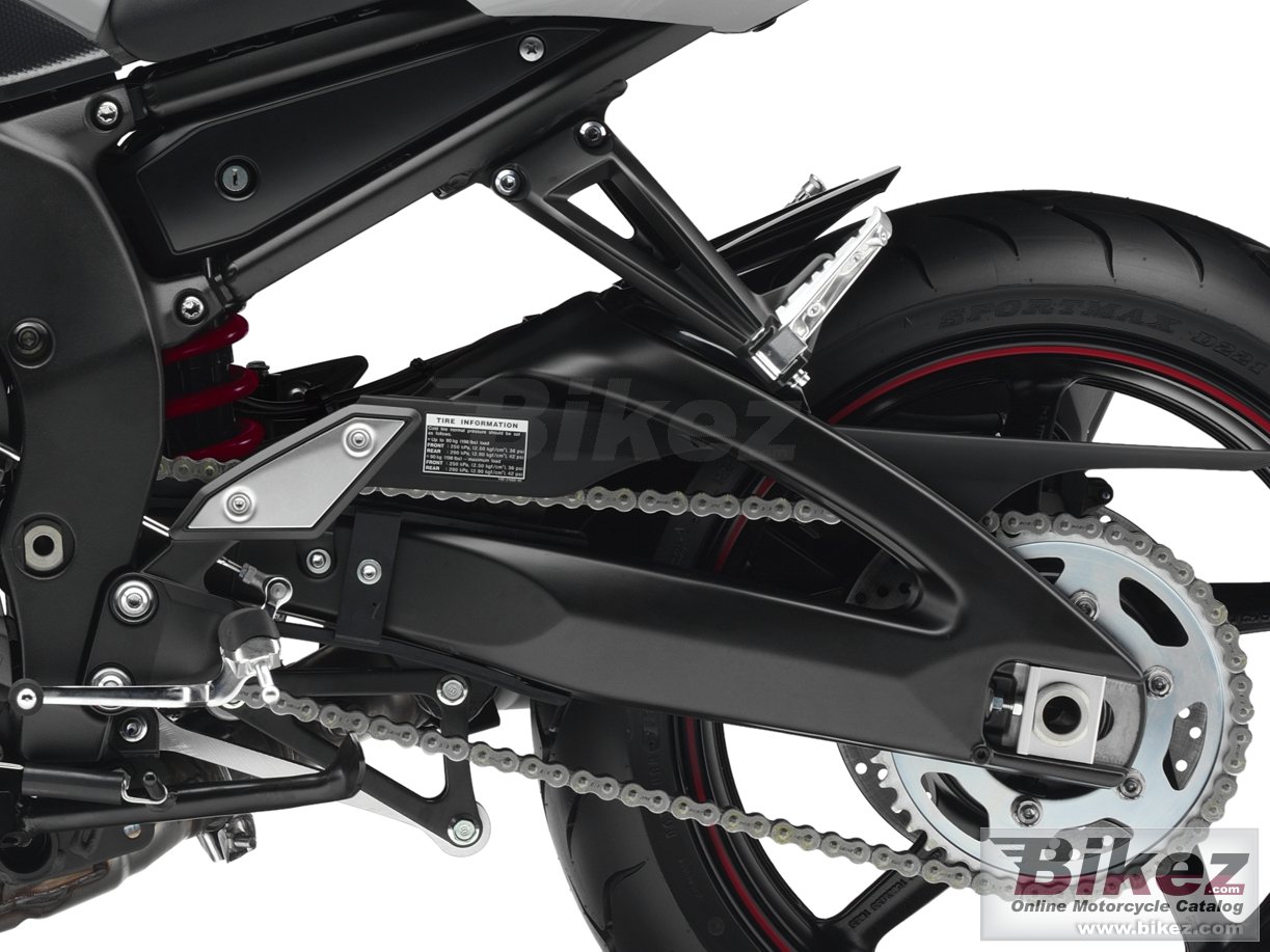 Thumbnail for Yamaha FZ1 2011