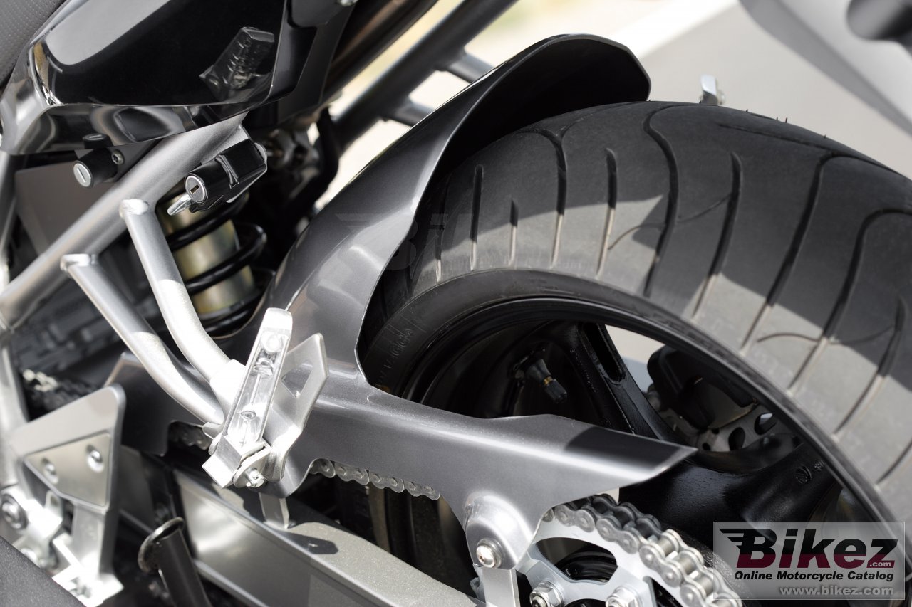 Thumbnail for Yamaha FZ6 Fazer 2007