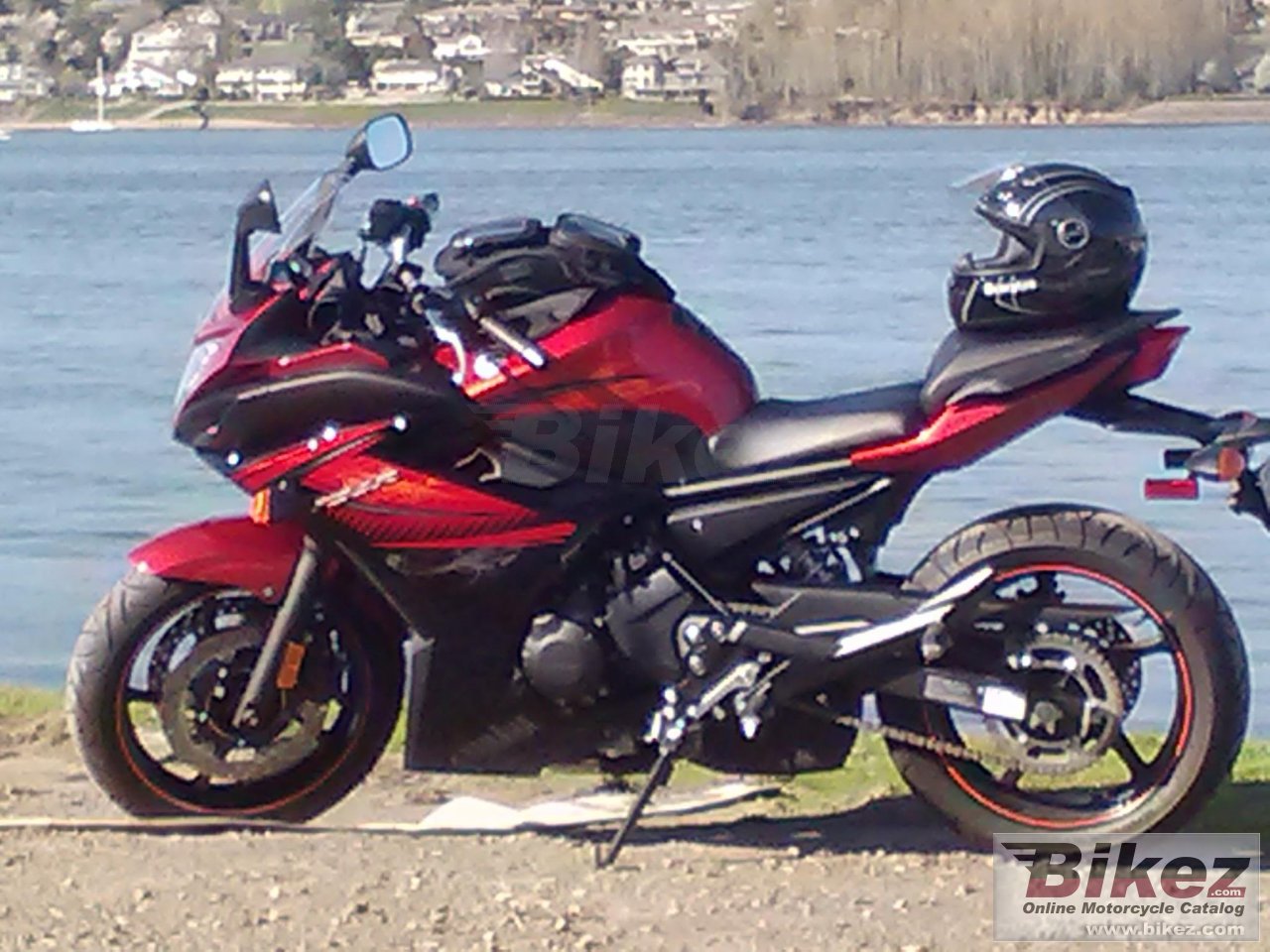 Thumbnail for Yamaha FZ6R 2011
