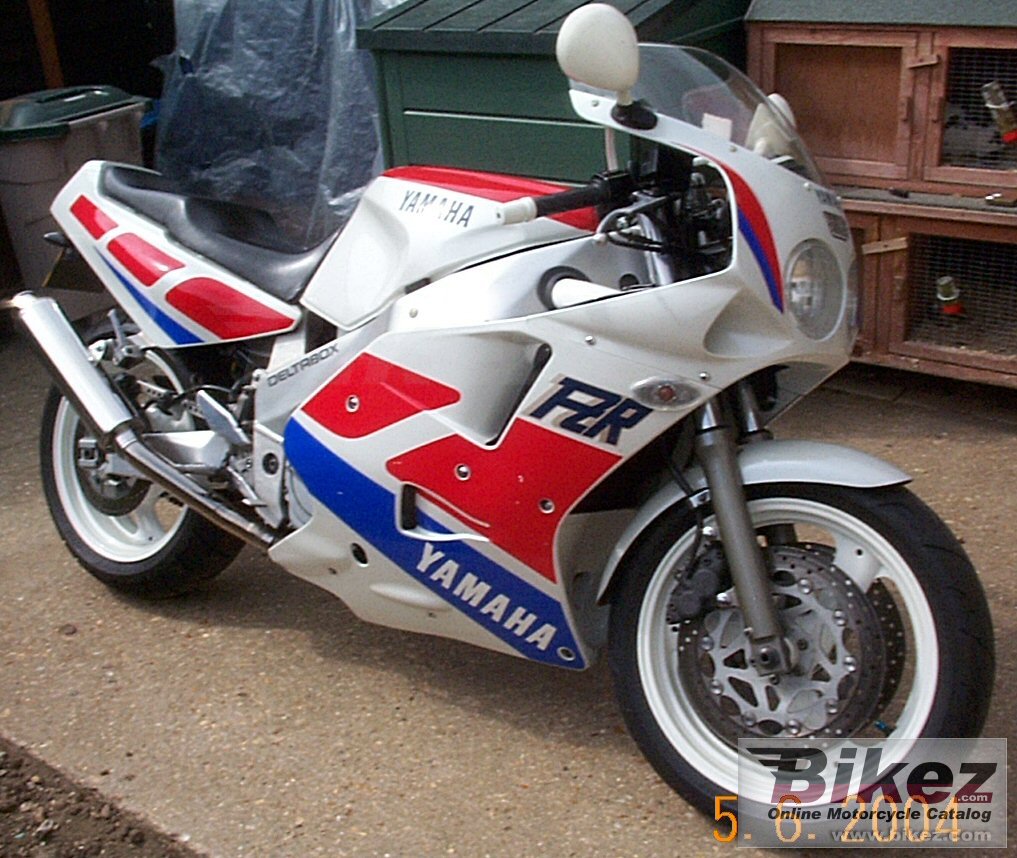 Yamaha FZR 1000