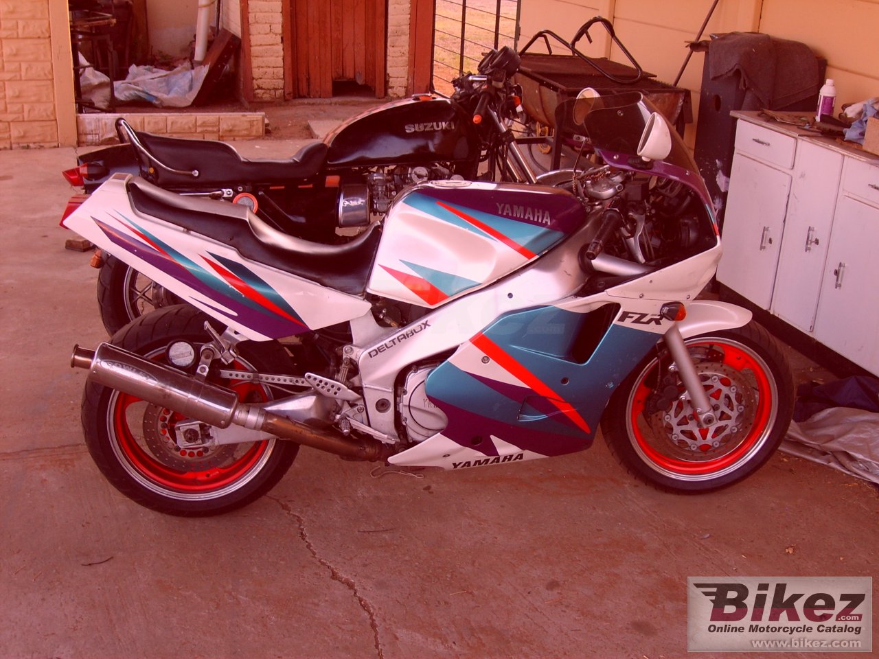 Thumbnail for Yamaha FZR 1000 1990