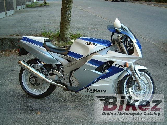 Yamaha FZR 1000