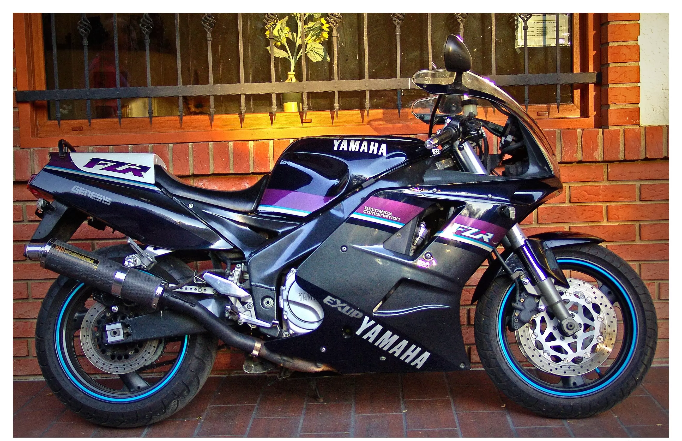 Thumbnail for Yamaha FZR 1000 1992