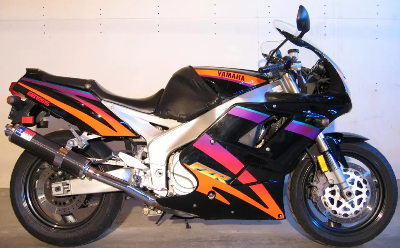 Yamaha FZR 1000