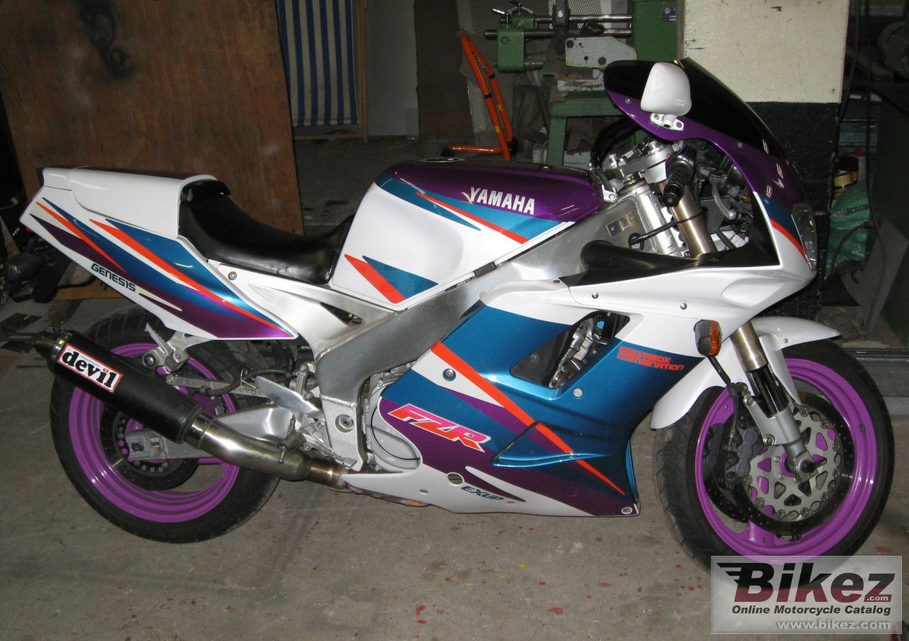 Yamaha FZR 1000