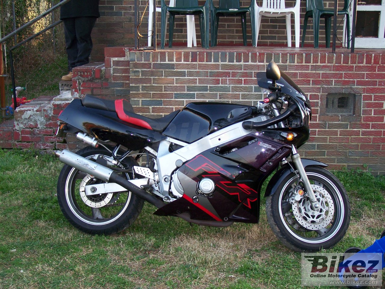 Thumbnail for Yamaha FZR 600 1990