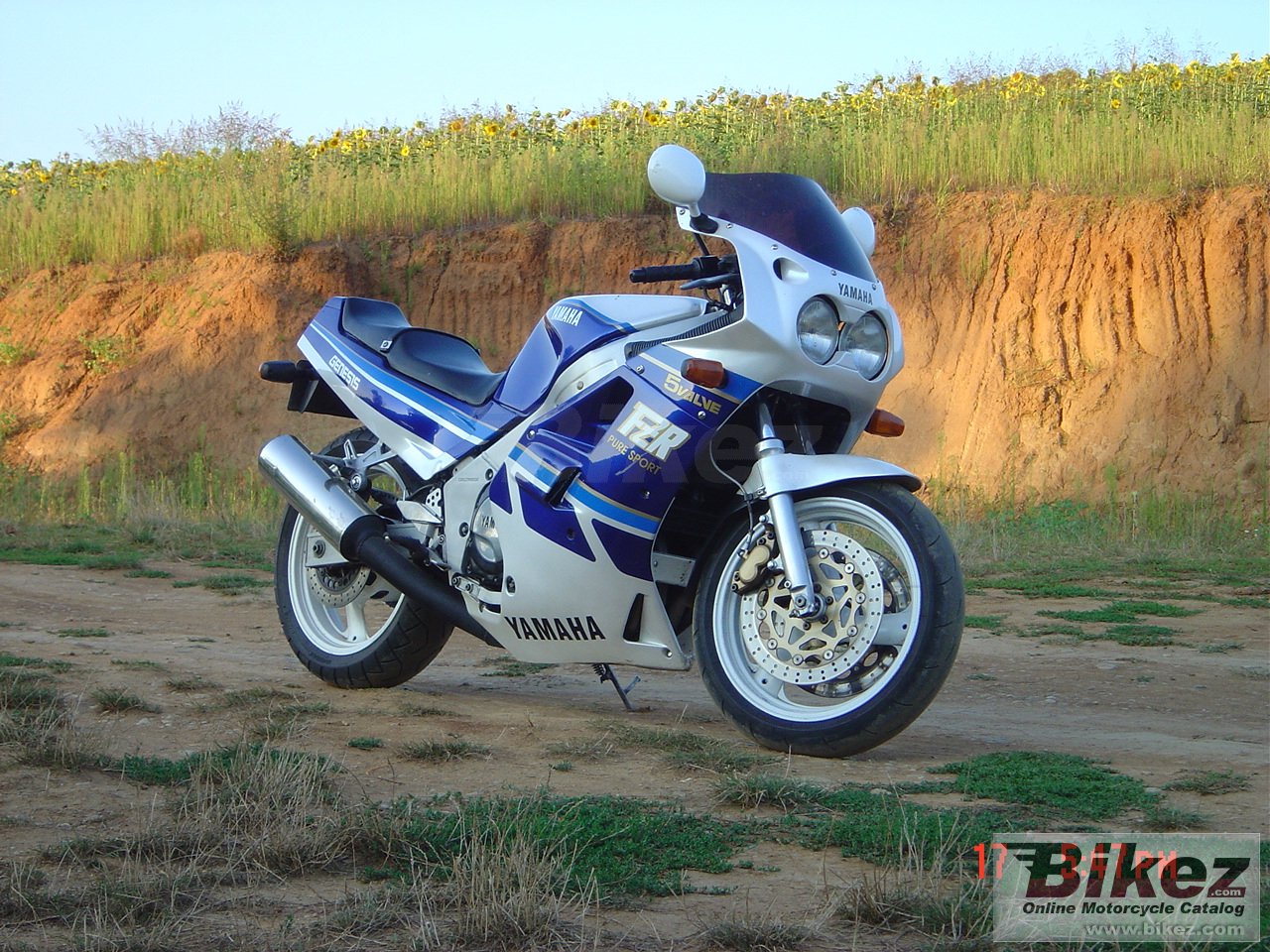 Yamaha FZR 750 R
