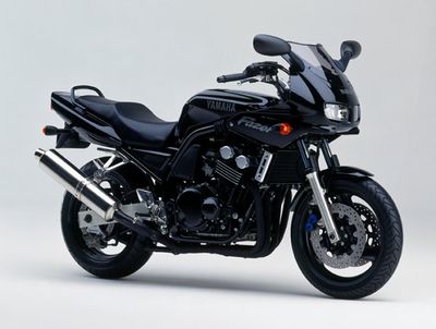 Yamaha FZS 600 Fazer