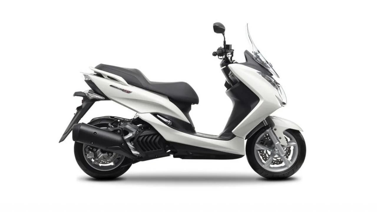 Thumbnail for Yamaha Majesty S 2015