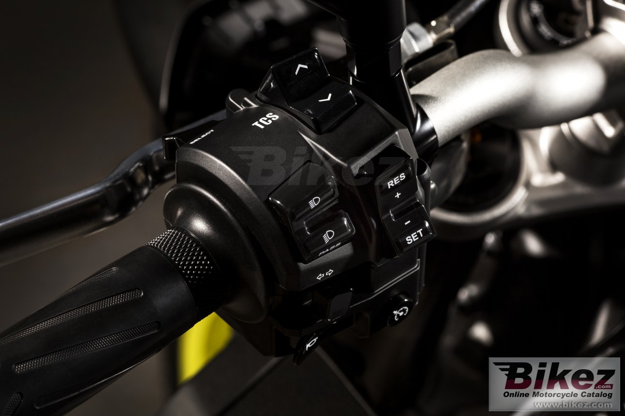 Thumbnail for Yamaha MT-10 2016