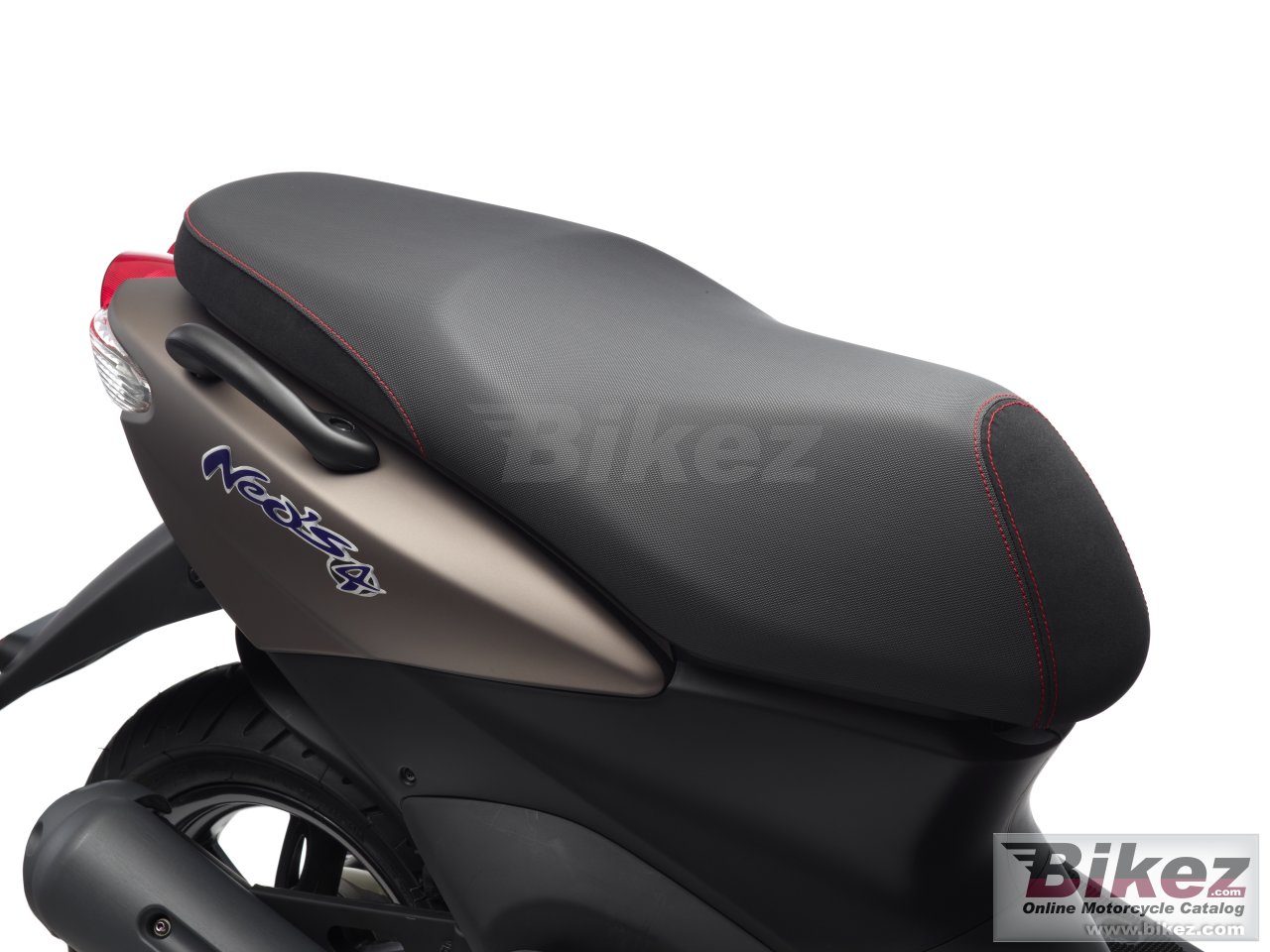 Thumbnail for Yamaha Neos 4T 2013
