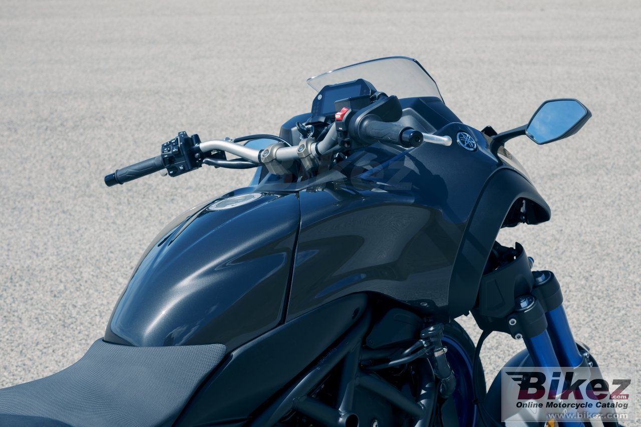 Thumbnail for Yamaha Niken 2019