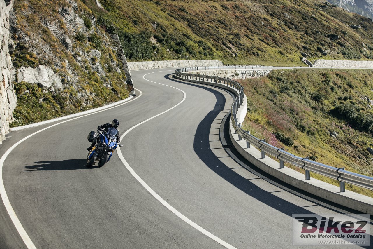 Thumbnail for Yamaha Niken GT 2019