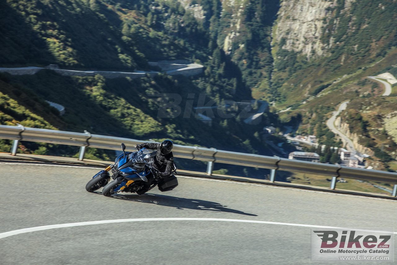 Thumbnail for Yamaha Niken GT 2020