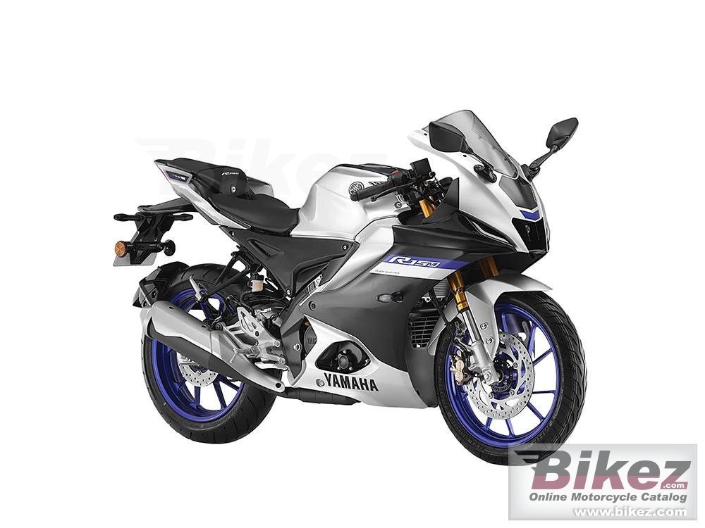 Yamaha R15M