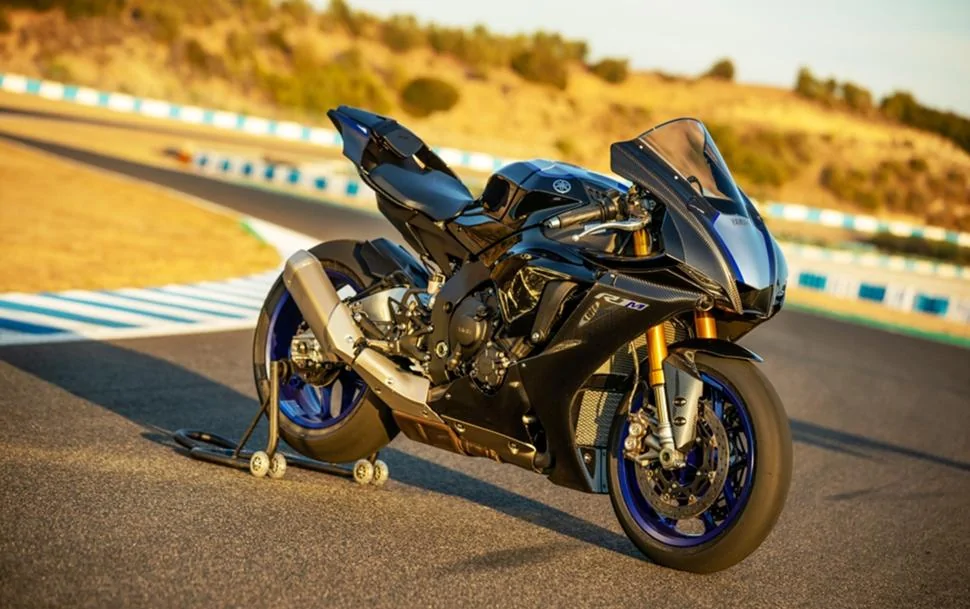 Thumbnail for Yamaha R1M 2020