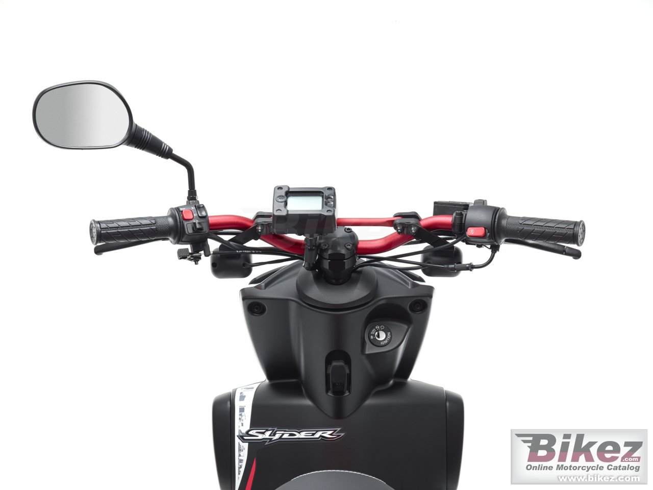 Thumbnail for Yamaha Slider Naked 2016