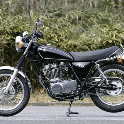 Yamaha SR400