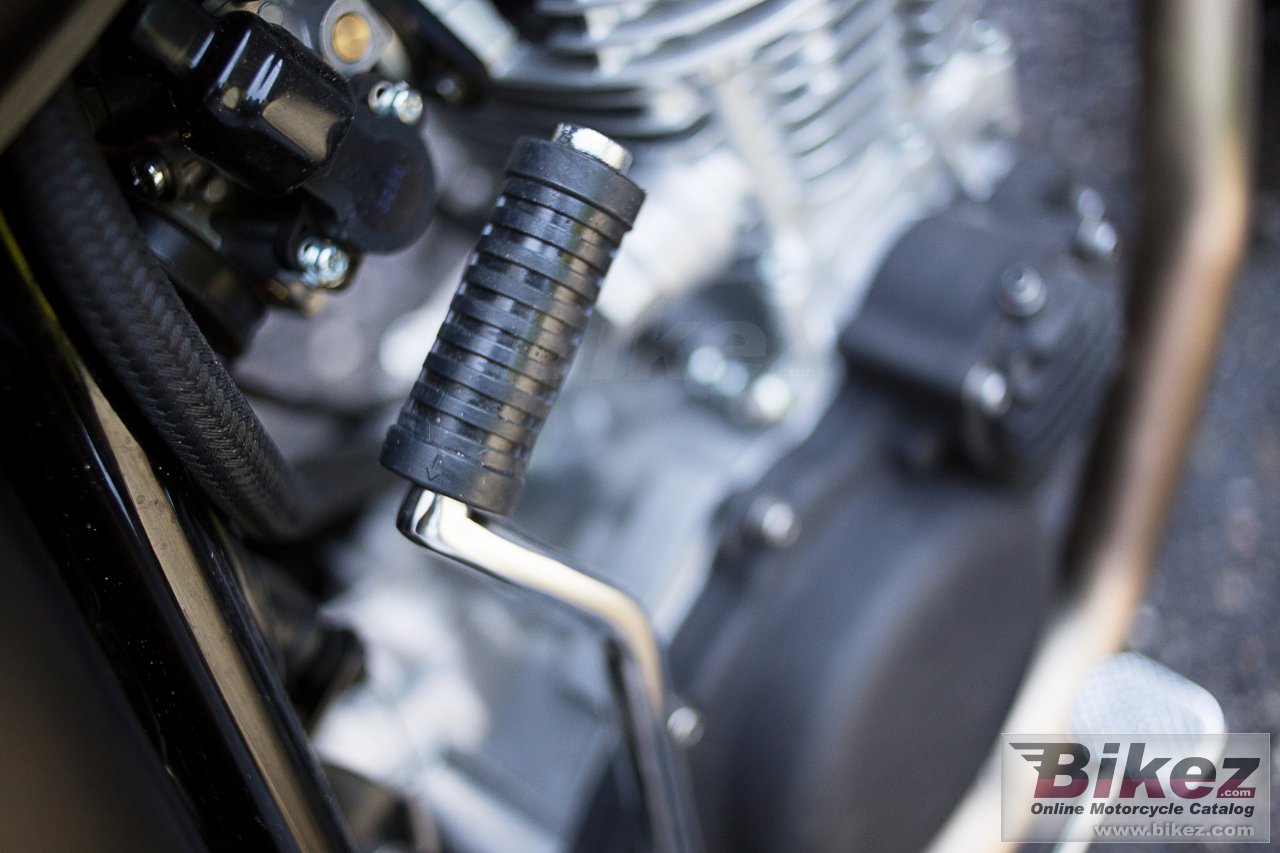 Thumbnail for Yamaha SR400 Gibbonslap 2015