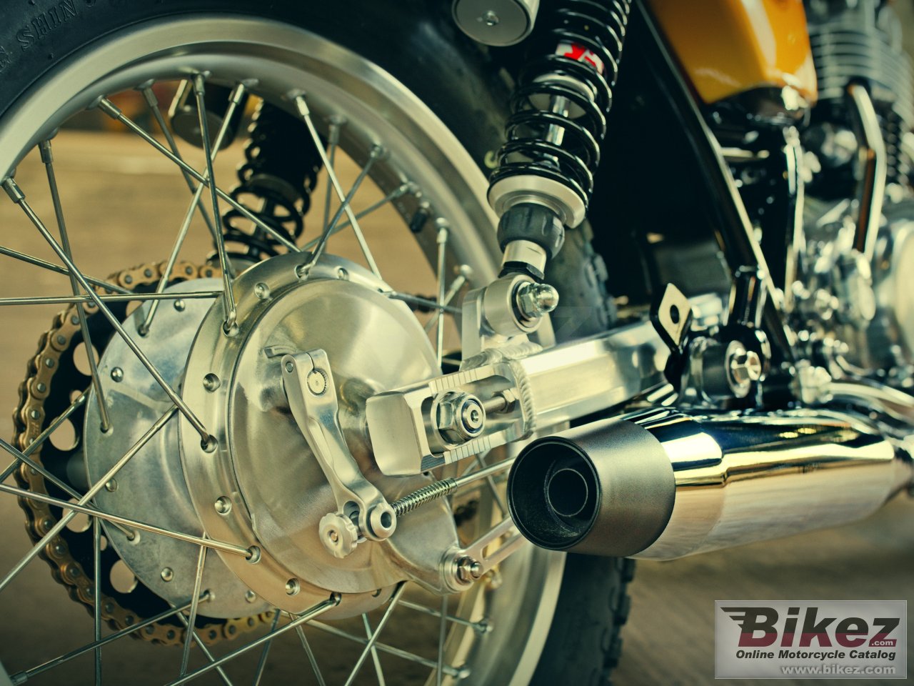 Thumbnail for Yamaha SR400 Stallion and Bronco 2015