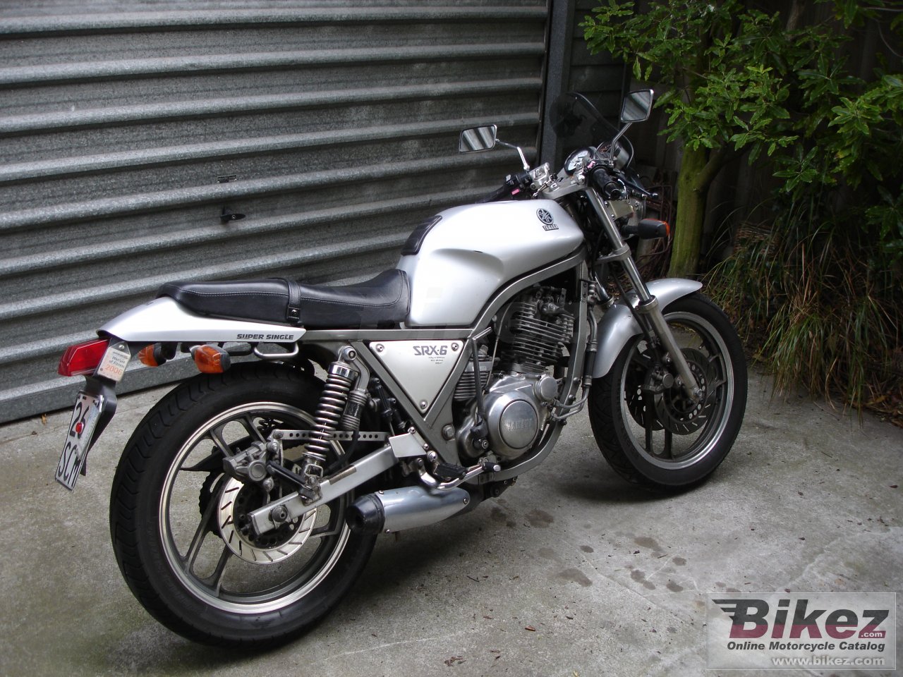 Yamaha SRX 6