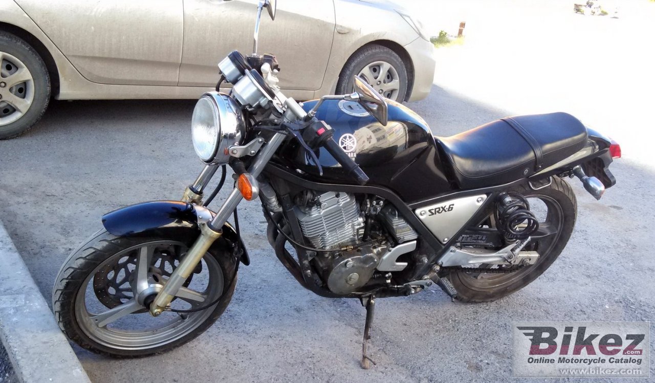 Yamaha SRX 6