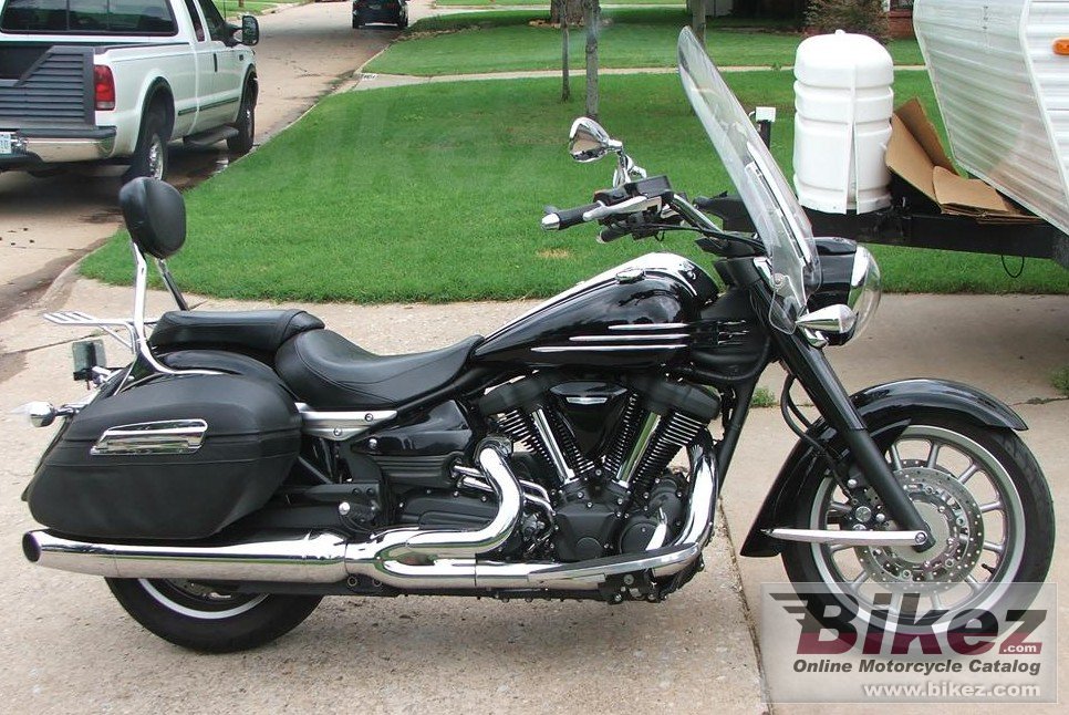 Yamaha Stratoliner Midnight