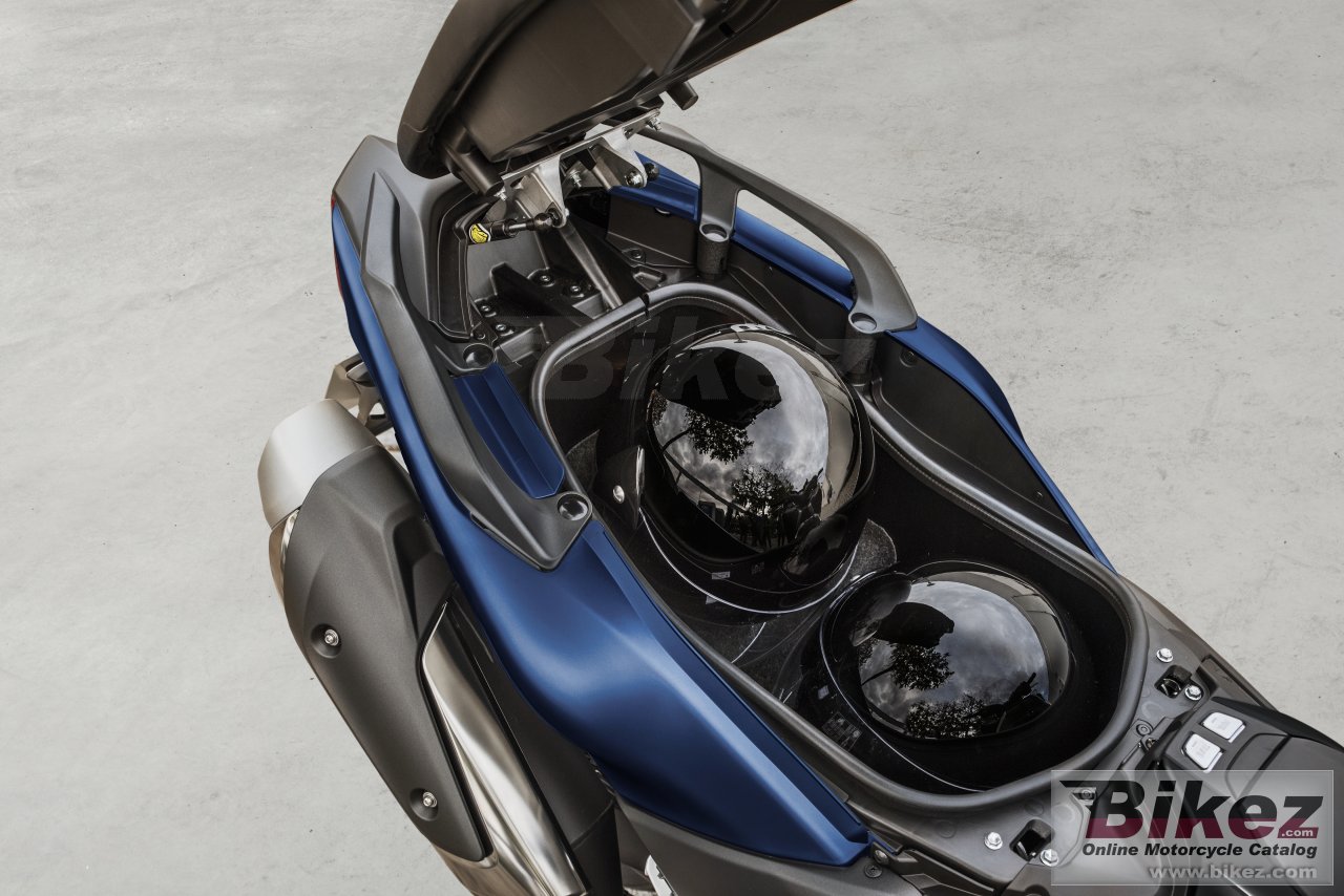 Thumbnail for Yamaha TMAX SX 2019