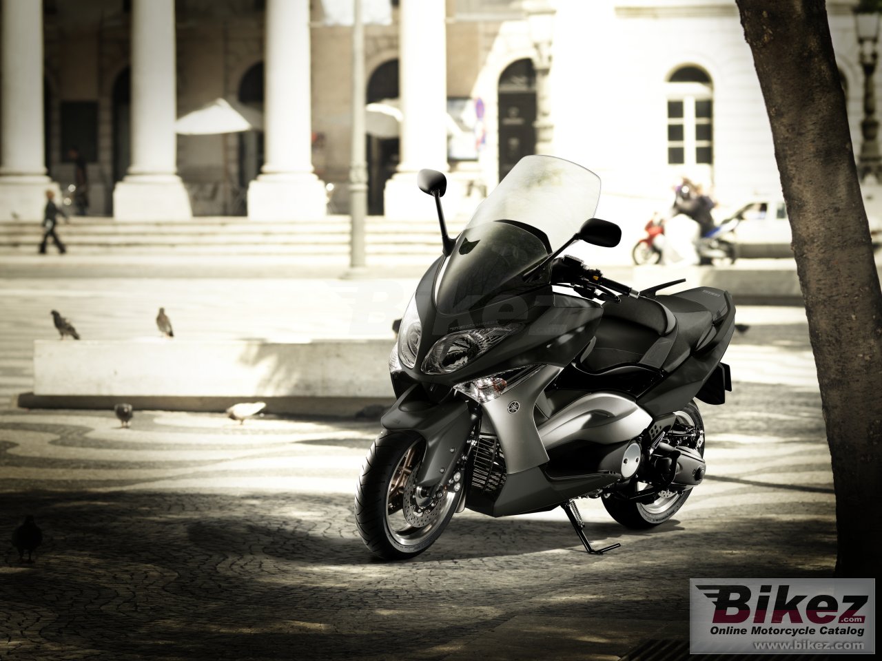 Thumbnail for Yamaha TMAX Tech Max 2011