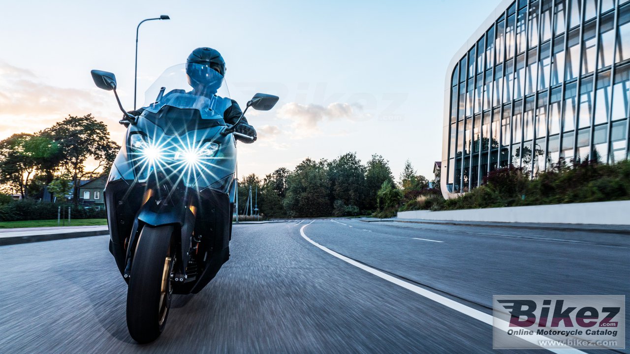 Thumbnail for Yamaha TMAX Tech Max 2022
