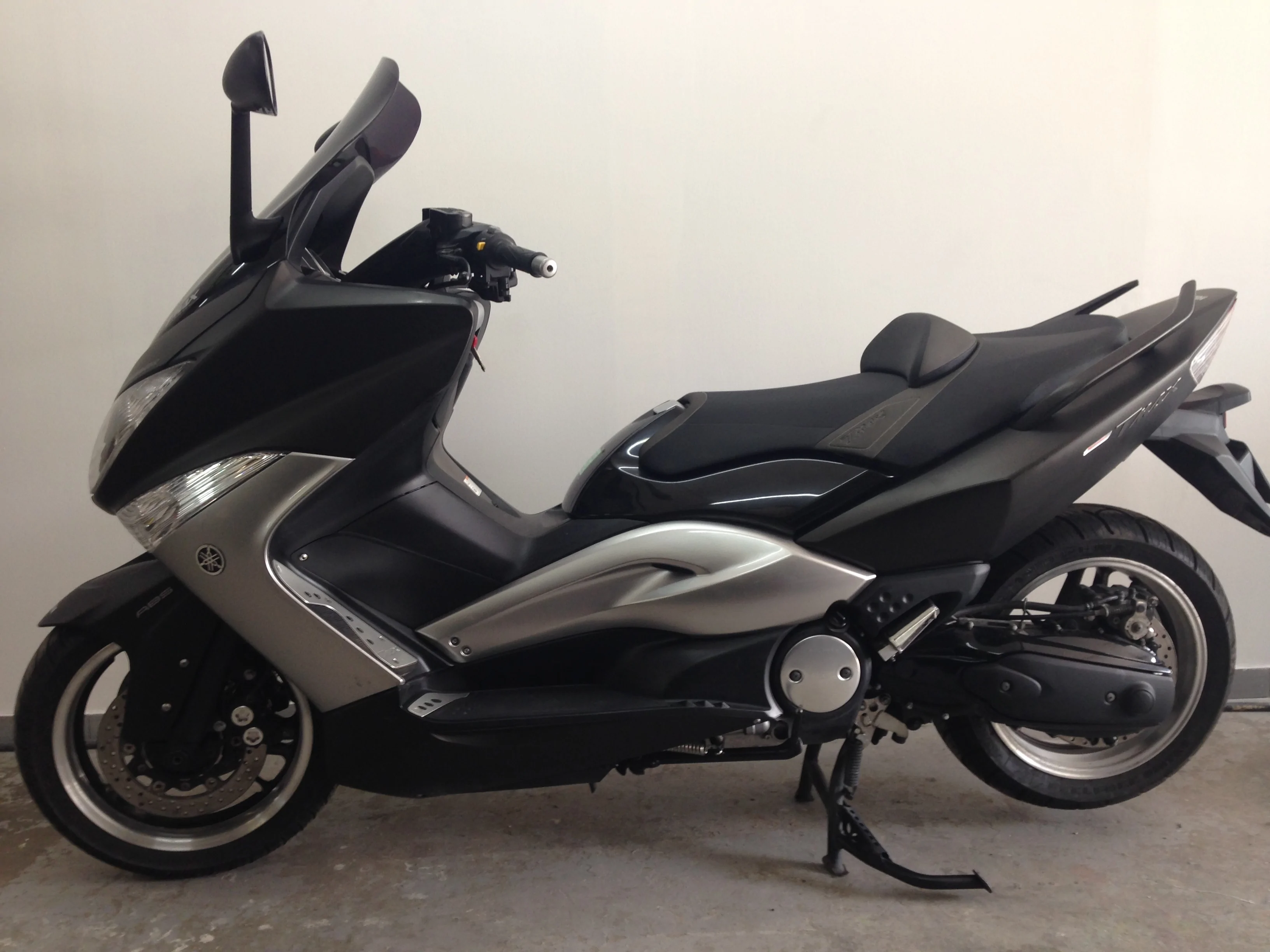 Thumbnail for Yamaha TMAX Tech Max ABS 2011