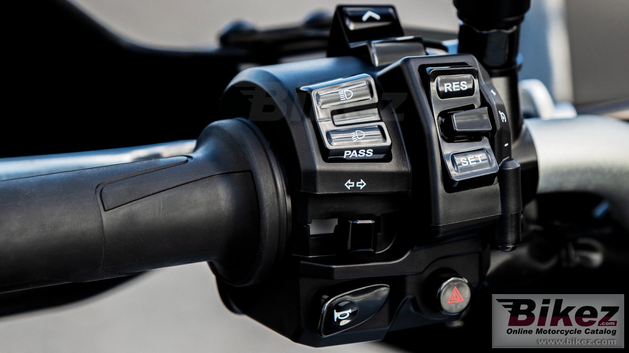 Thumbnail for Yamaha Tracer 9 GT 2021