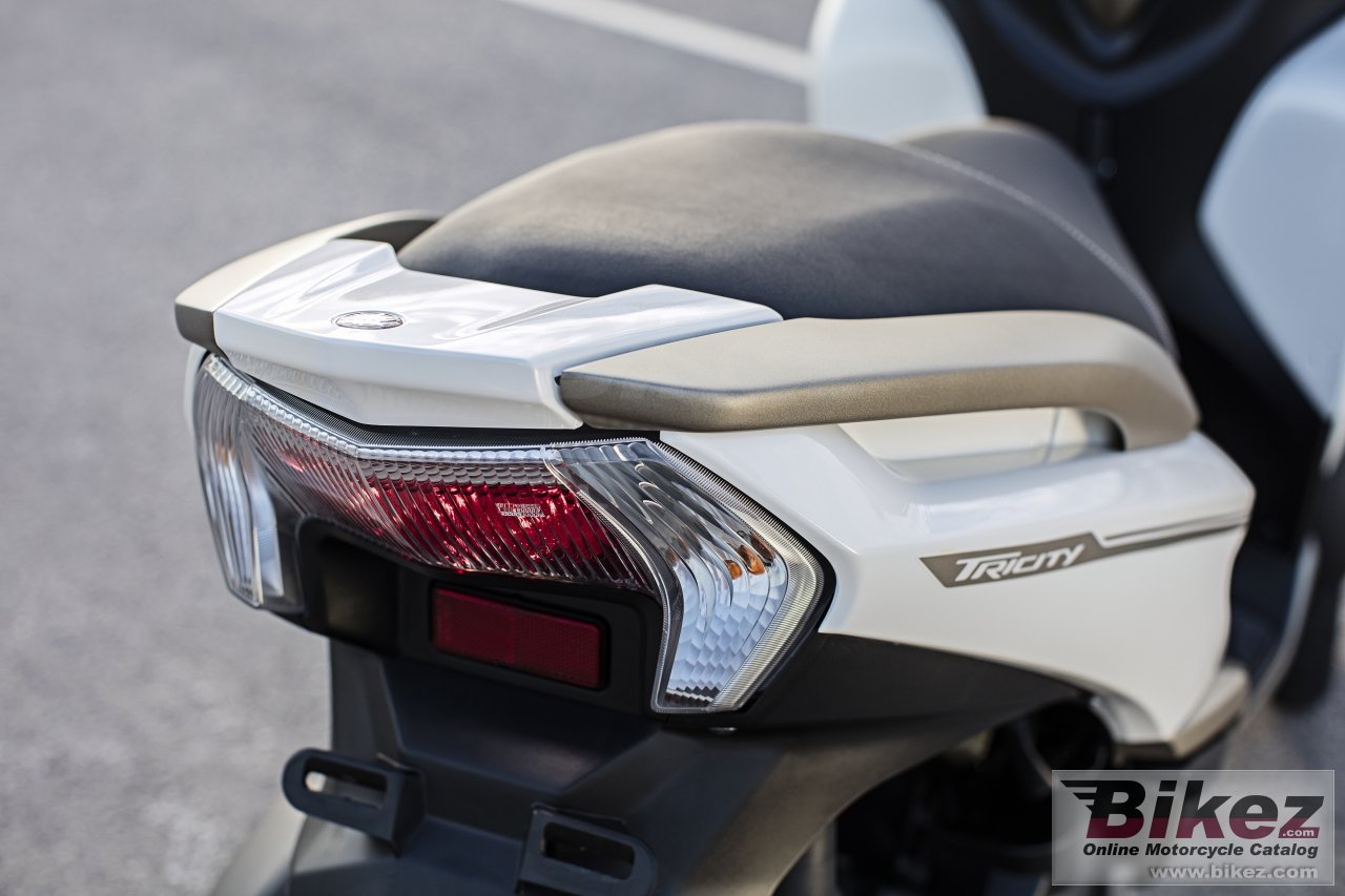 Thumbnail for Yamaha Tricity 2016