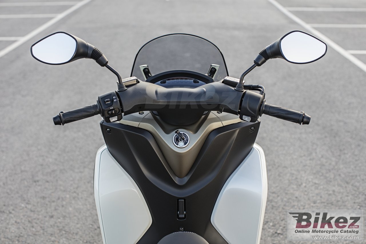 Thumbnail for Yamaha Tricity 2016