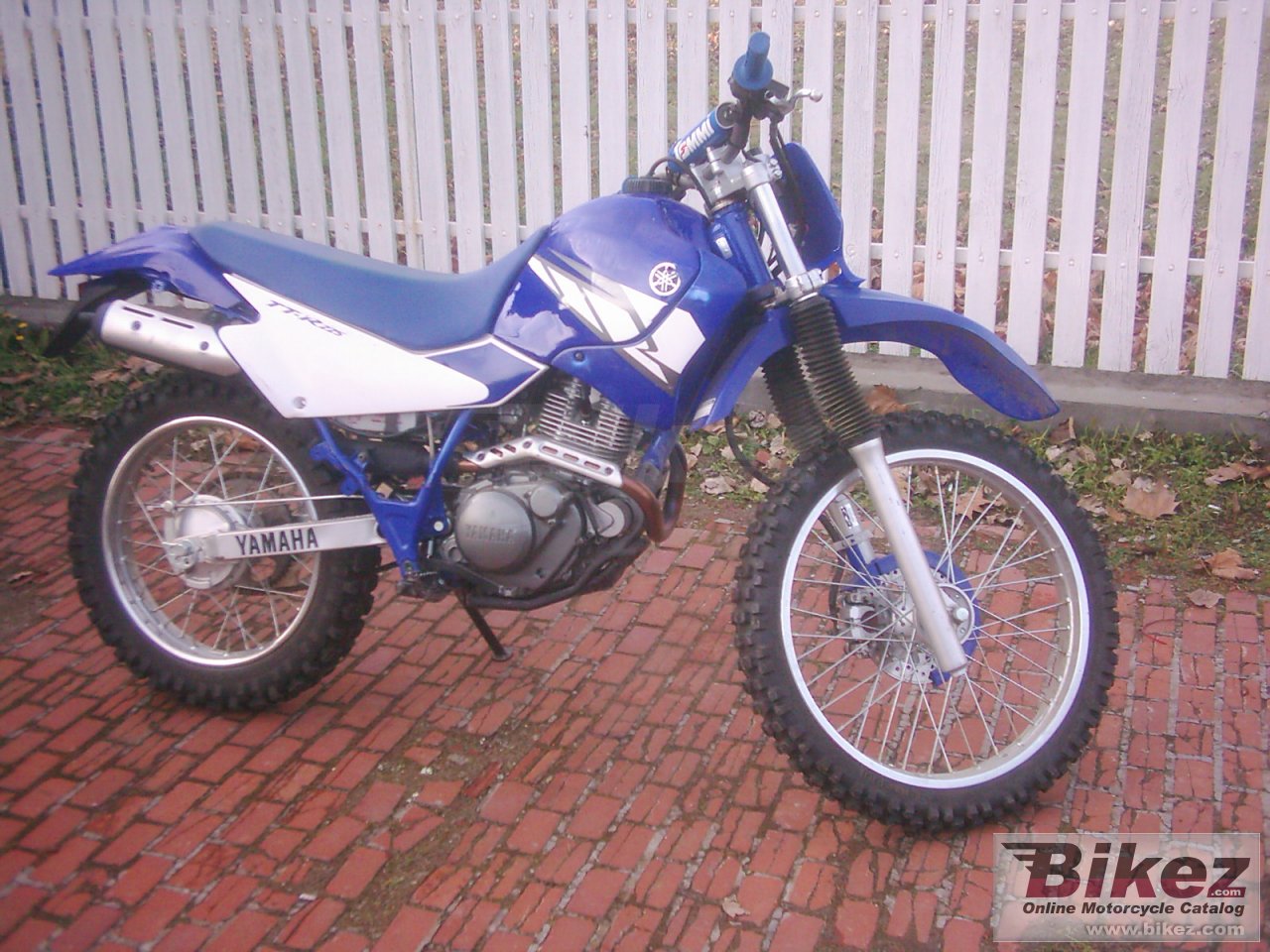 Yamaha TT-R 225
