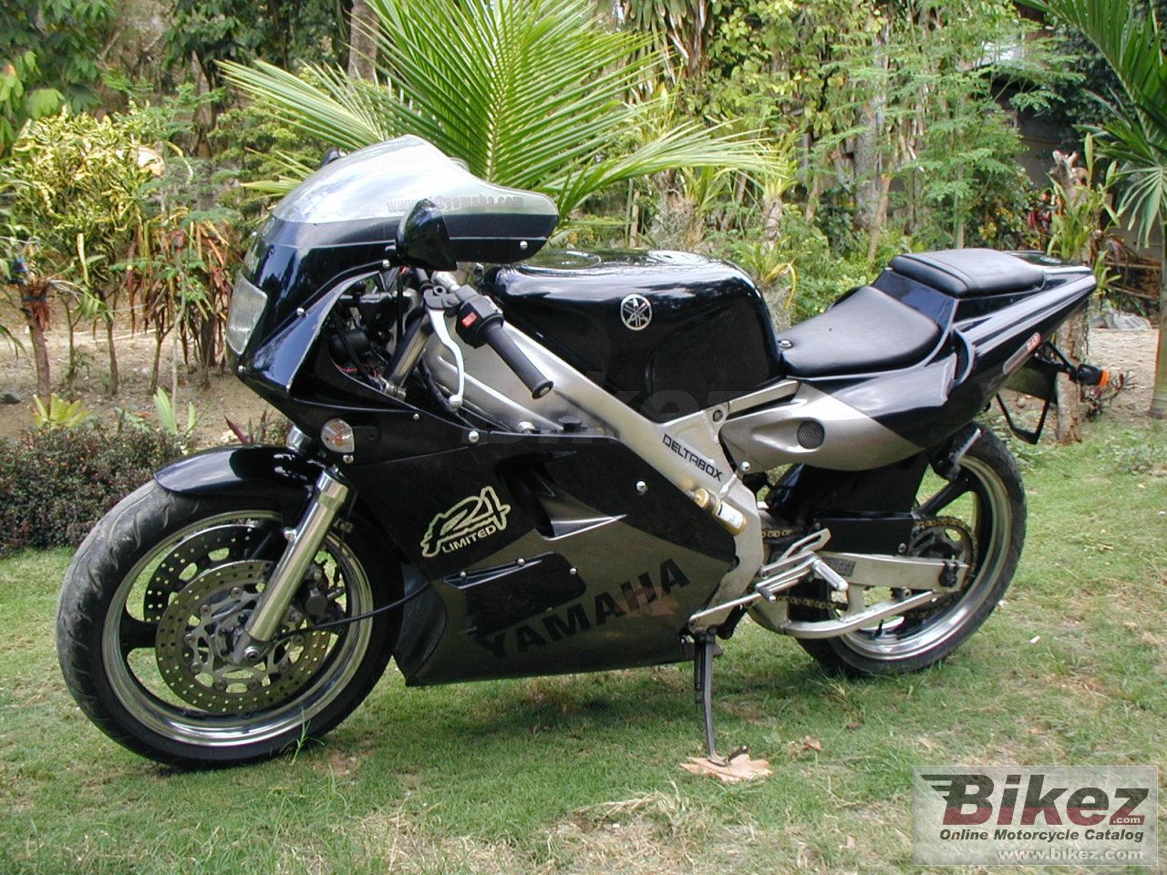 Thumbnail for Yamaha TZR 250 1990