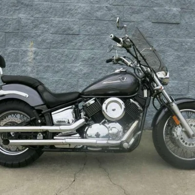 Yamaha V Star 1100 Custom