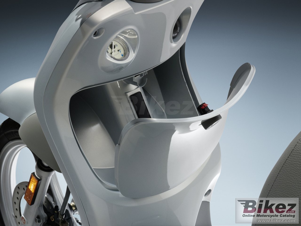 Thumbnail for Yamaha Why 2008