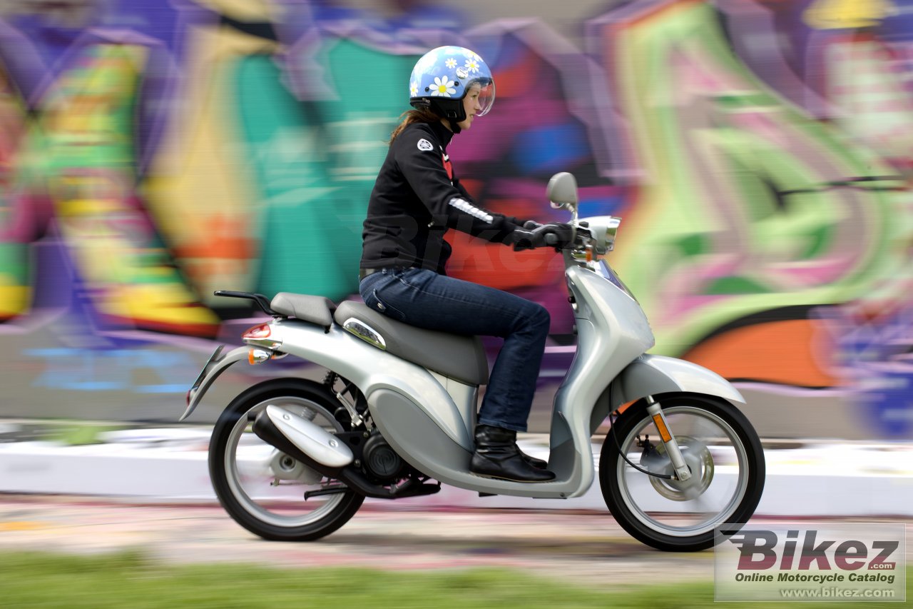 Thumbnail for Yamaha Why 2010