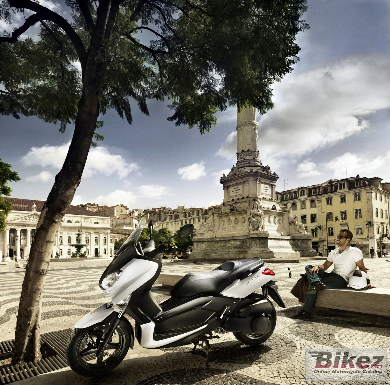 Thumbnail for Yamaha X-Max 250 2010