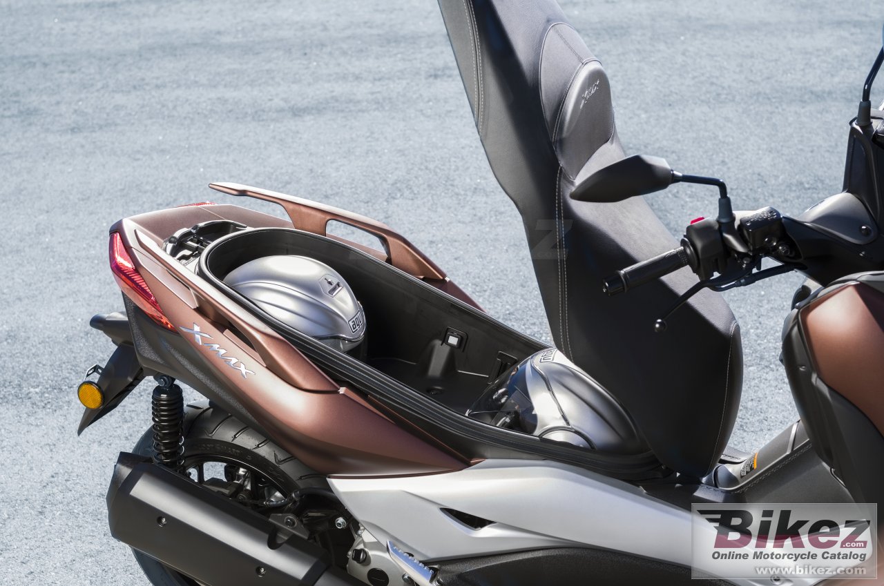 Thumbnail for Yamaha X-MAX 300 2017