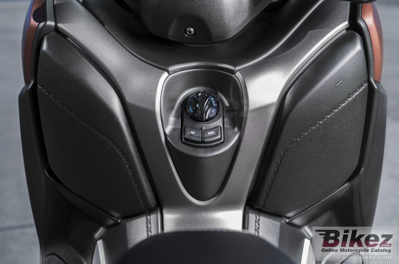 Thumbnail for Yamaha X-MAX 300 2017