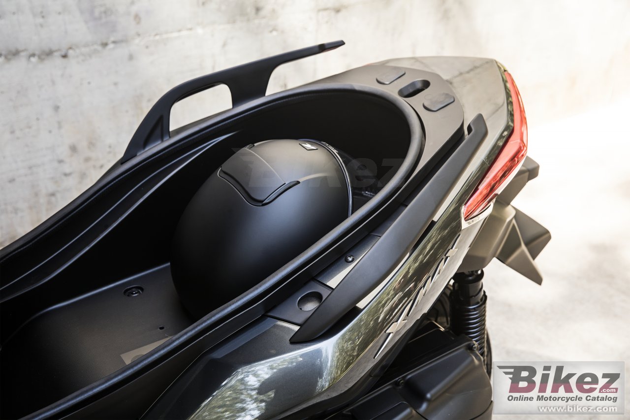 Thumbnail for Yamaha X-MAX 400 2016