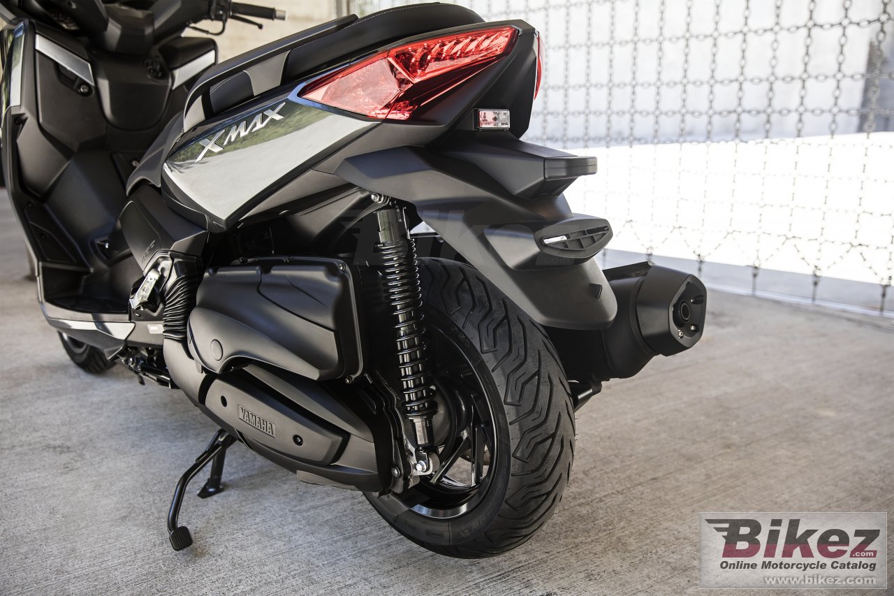Thumbnail for Yamaha X-MAX 400 2017