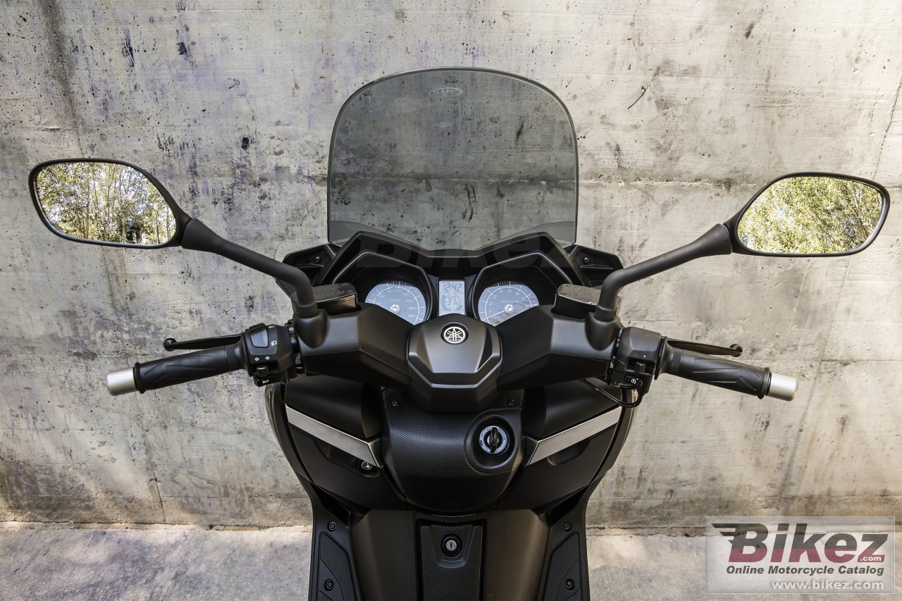 Thumbnail for Yamaha X-MAX 400 2017