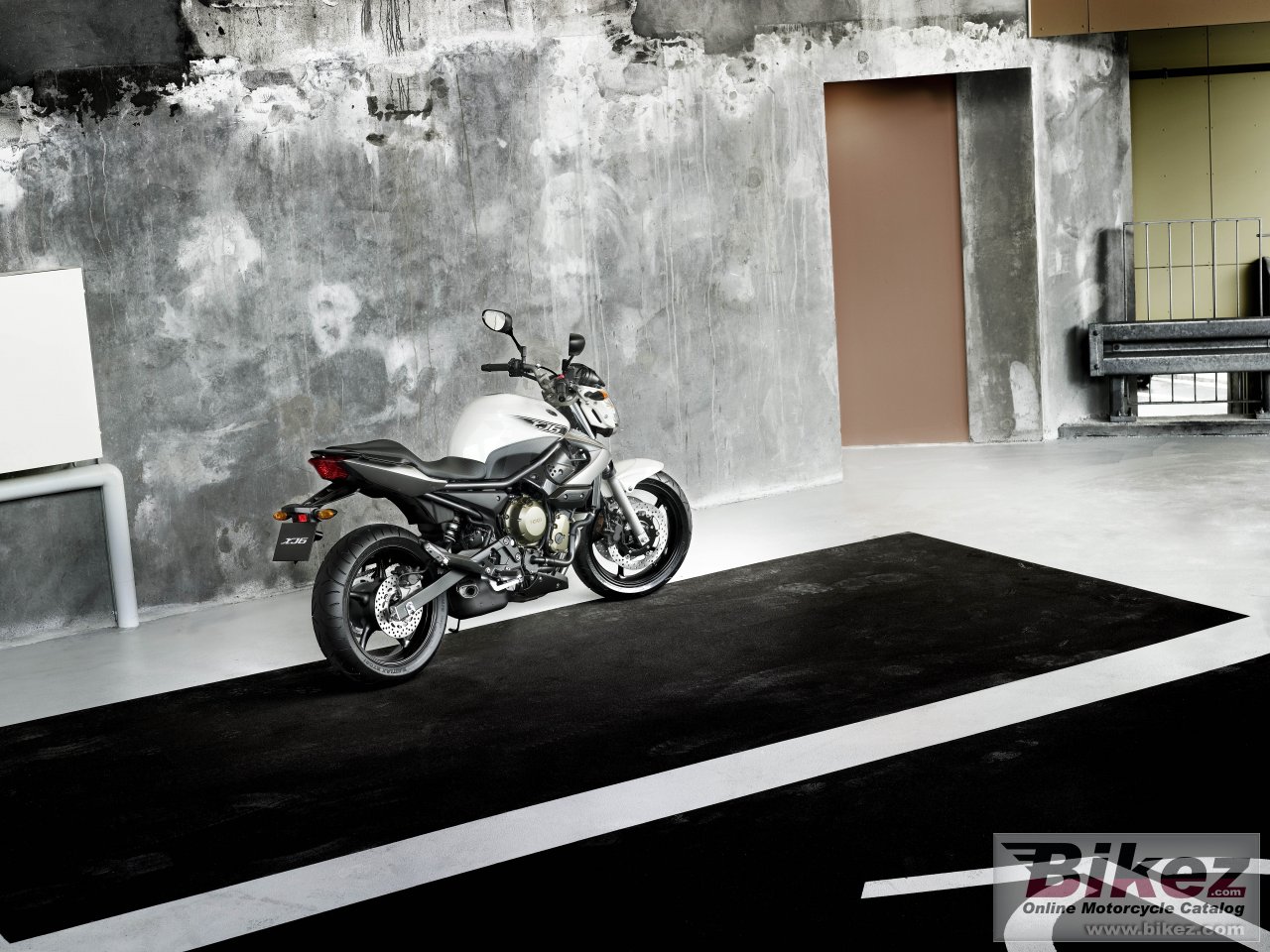 Thumbnail for Yamaha XJ6 ABS 2009
