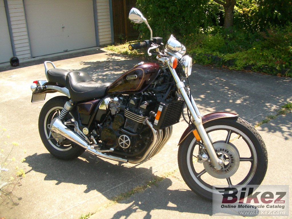 Yamaha XJ700XS