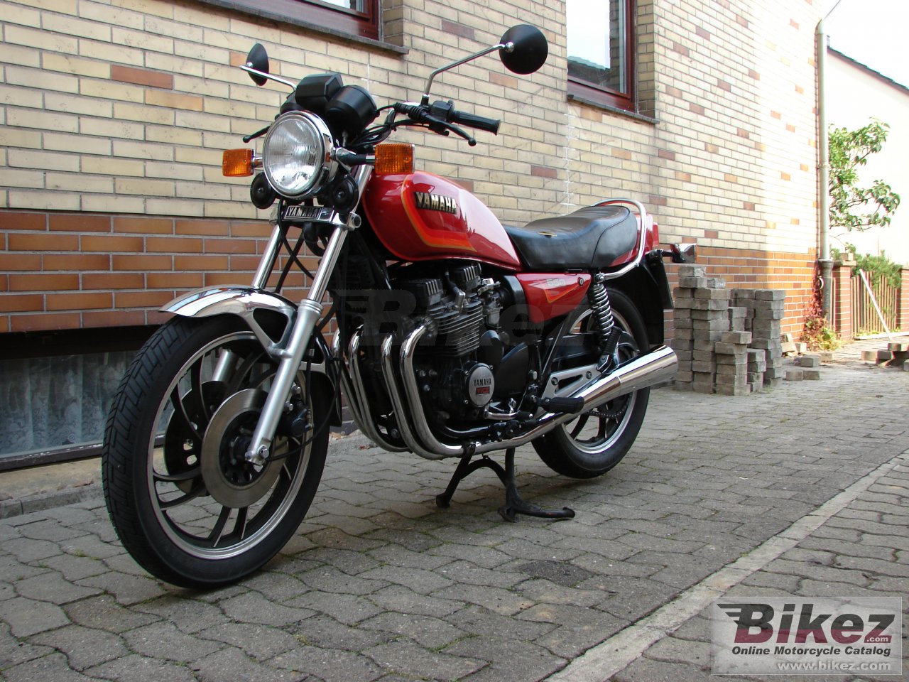 Thumbnail for Yamaha XJ 550 1982