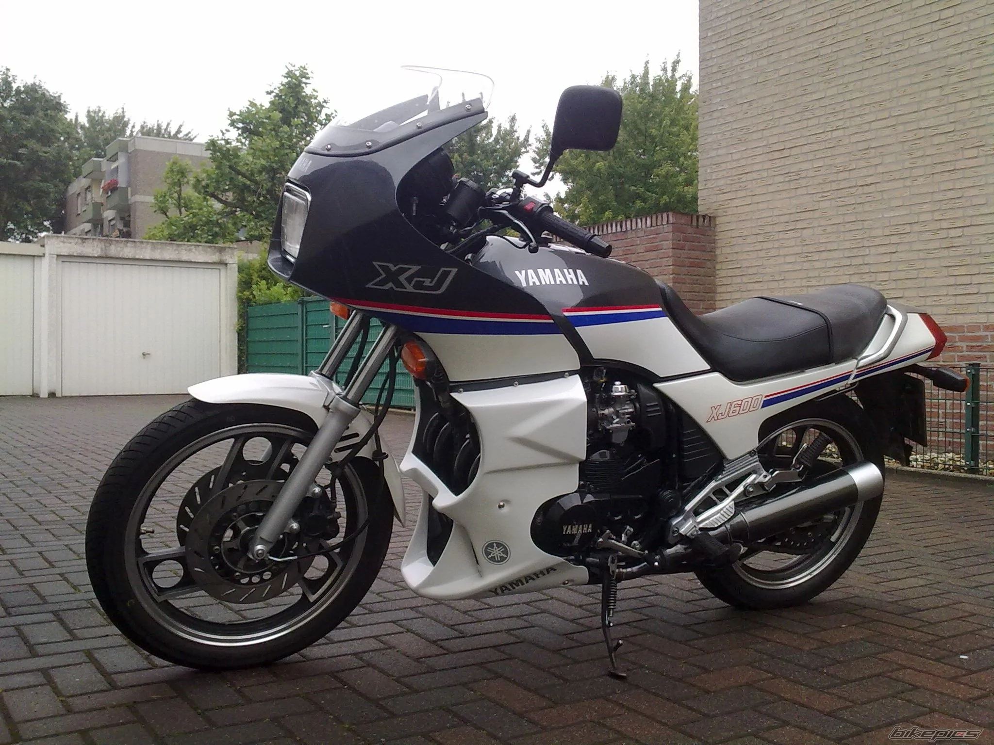 Thumbnail for Yamaha XJ 600 1990